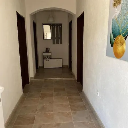 Cozy Jerko Sinj